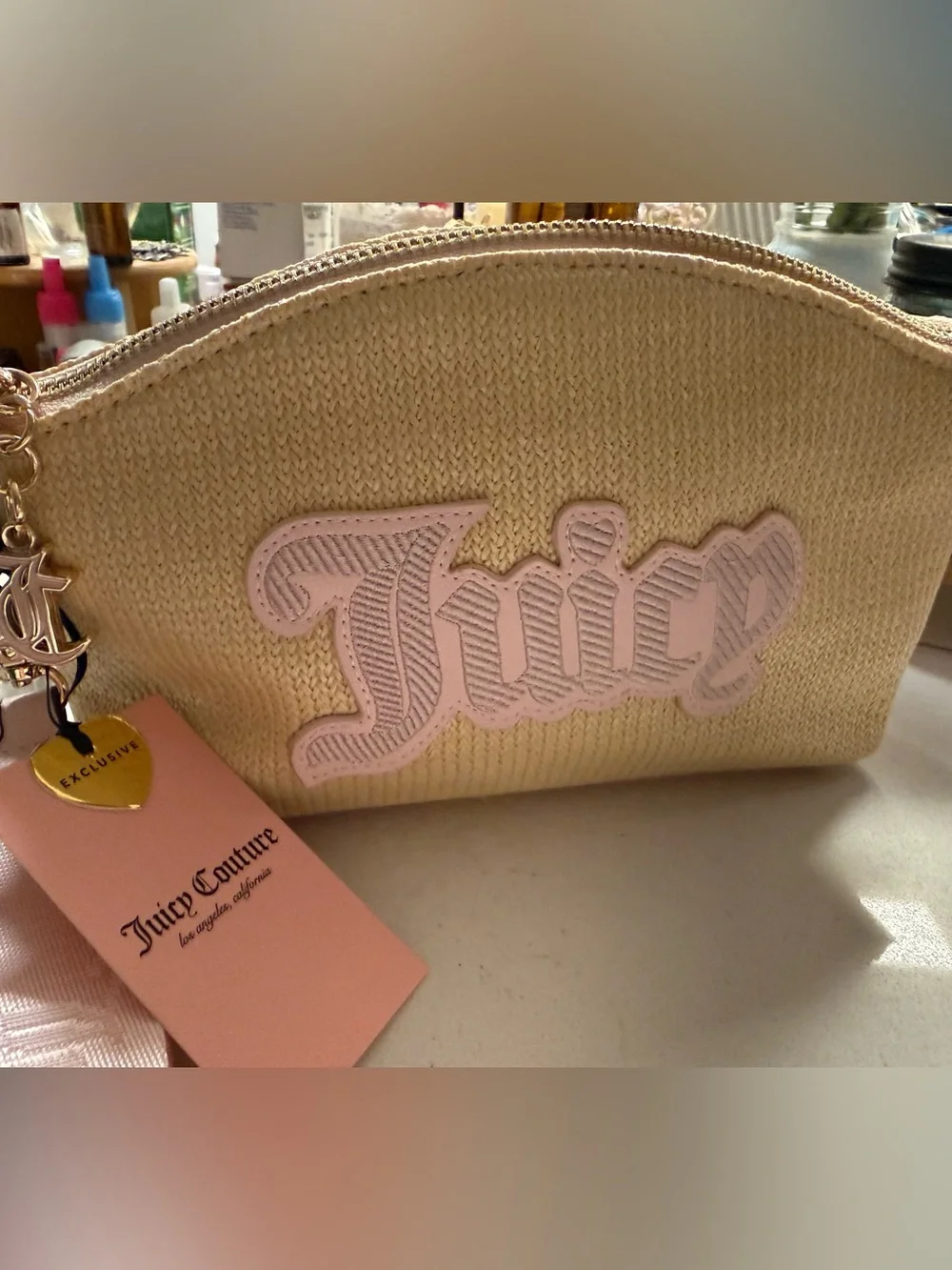 Juicy Couture Cream Cosmetic Pouch Pink Logo Applique Exclusive Dorm Essentials.